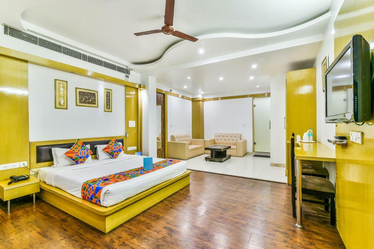 Hotel Parth Inn Ghaziabad Exterior foto